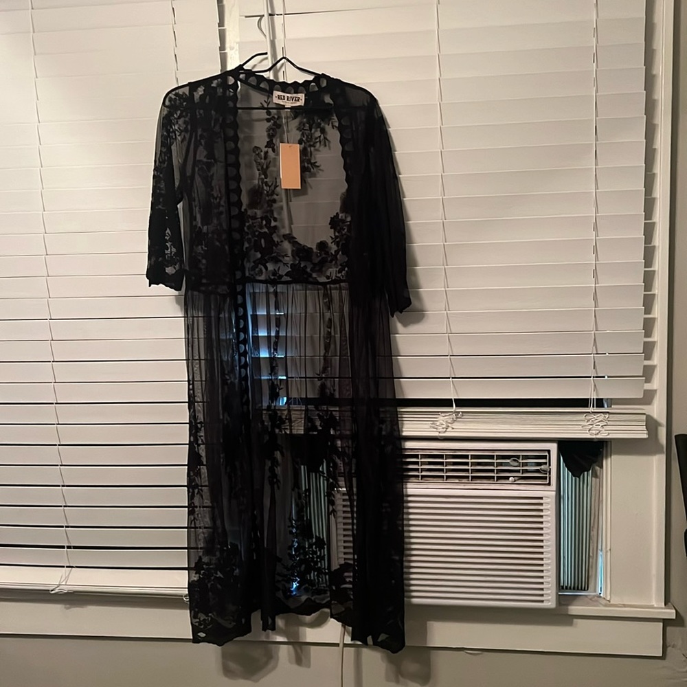Black lace kimono